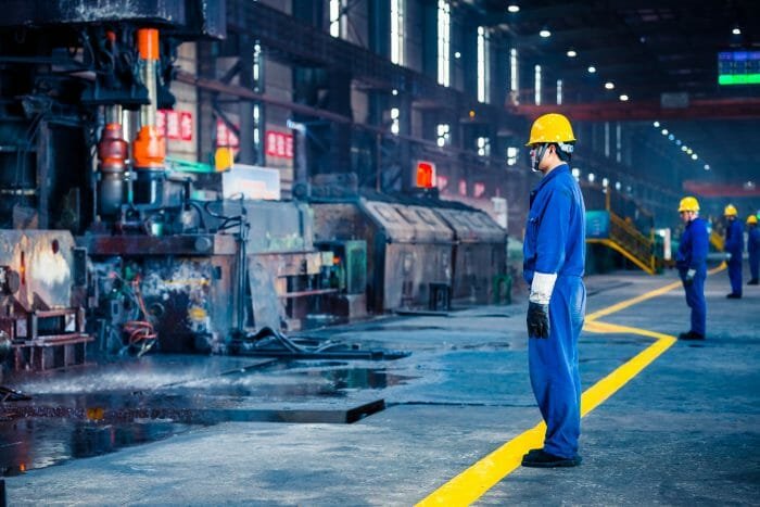 中國5月財新PMI意外跌破榮枯線，經濟放緩引市場關注刺激政策及投資前景